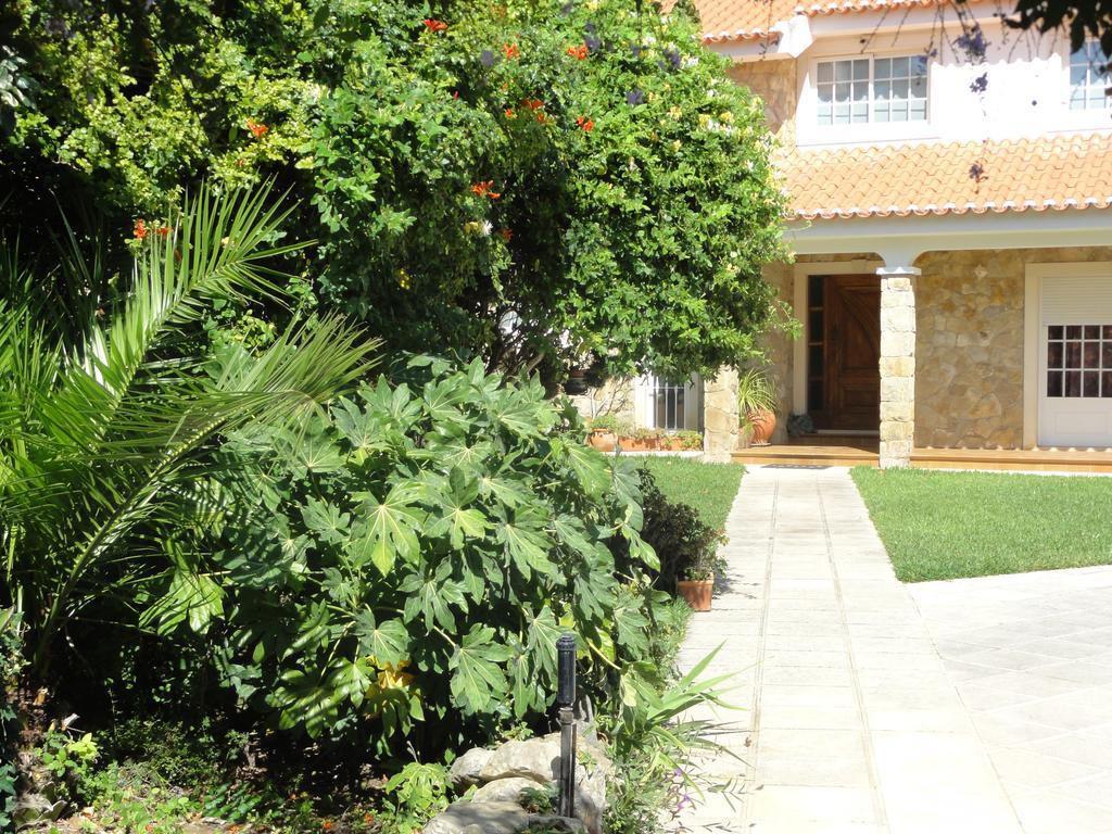 Apartamentos Em Moradia Com Jardim Cascais Bagian luar foto