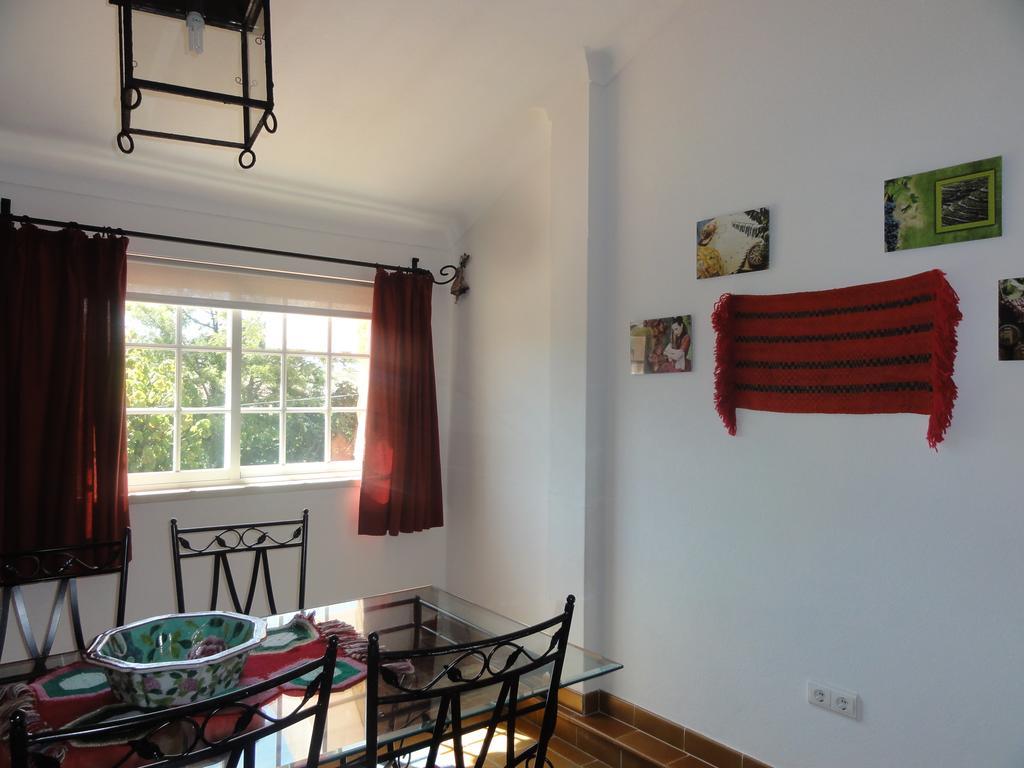 Apartamentos Em Moradia Com Jardim Cascais Ruang foto