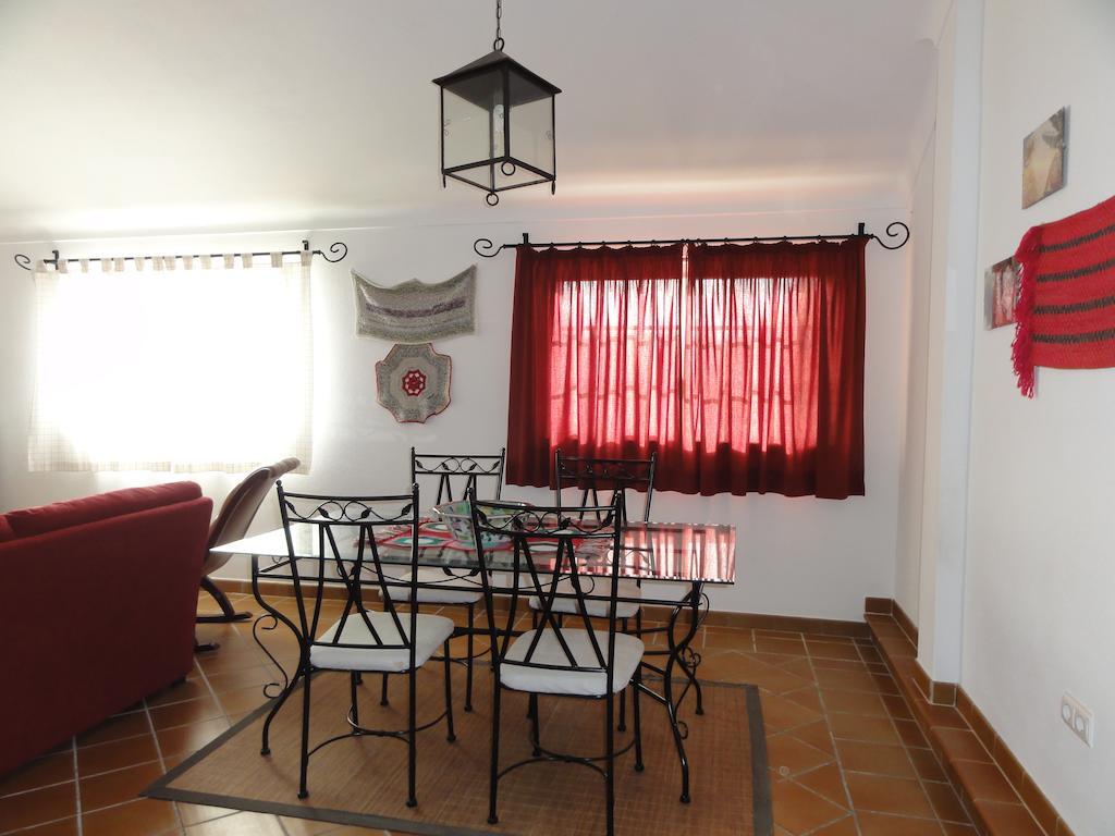 Apartamentos Em Moradia Com Jardim Cascais Ruang foto